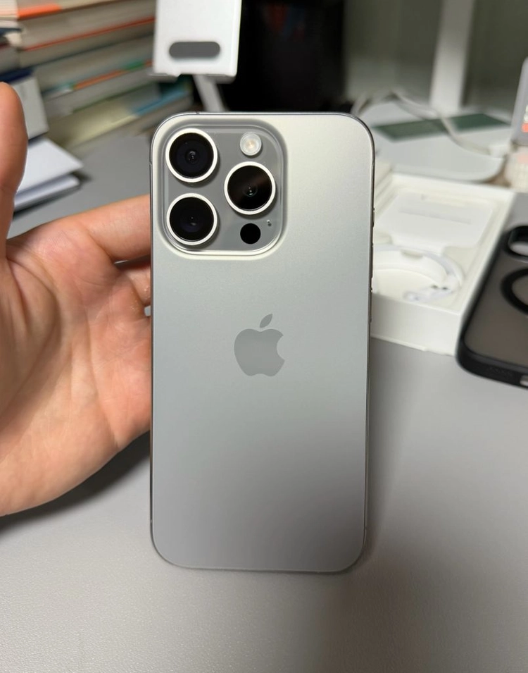 S급 아이폰15 프로 내츄럴티타늄 256GB 풀박스 - 안심되는 중고거래