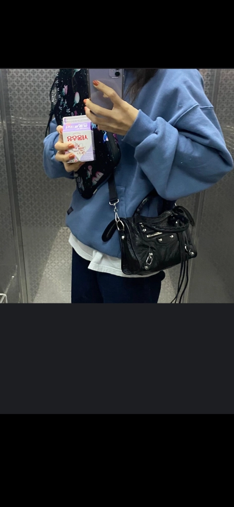 발렌시아가 시티 모터백 미니 크로스백 정품S급(감정O)구찌프라다루이비통디올고야드샤넬셀린느보테가생로랑버버리가방 이미지