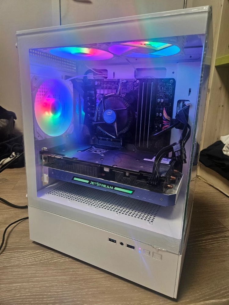 i5 8500 / b360m / 32gb / gtx 1070 / 500gb m.2 컴퓨터 본체 판매 이미지