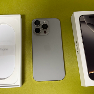 아이폰 16 Pro 128GB 내추럴티타늄 S급 배터리95% 이미지