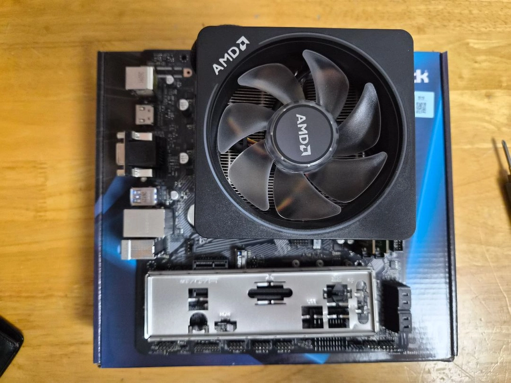 라이젠 5600 + ASRock A520M-HVS + DDR4 16GB 세트 판매 이미지