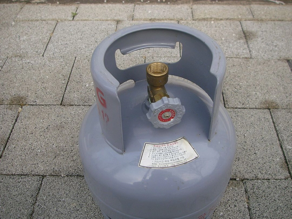 LPG 가스통 3키로 (중고) 빈통+택배가능 이미지