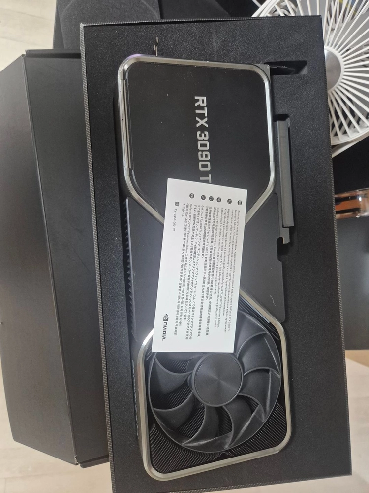 엔비디아 RTX 3090 Ti 파운더스 에디션 FE 이미지