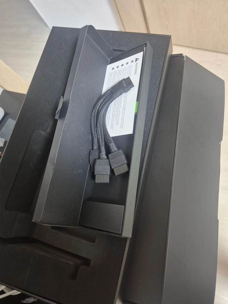 엔비디아 RTX 3090 Ti 파운더스 에디션 FE 이미지