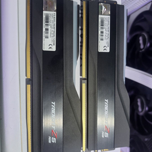 G.SKILL DDR5-6000 CL36 TRIDENT Z5 RGB 블랙 패키지 32GB(16*2) 이미지