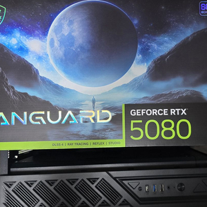 9800X3D 뱅가드5080 2TB 32GB 본체 판매합니다. 이미지