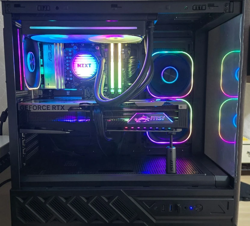 9800X3D 뱅가드5080 2TB 32GB 본체 판매합니다. 이미지
