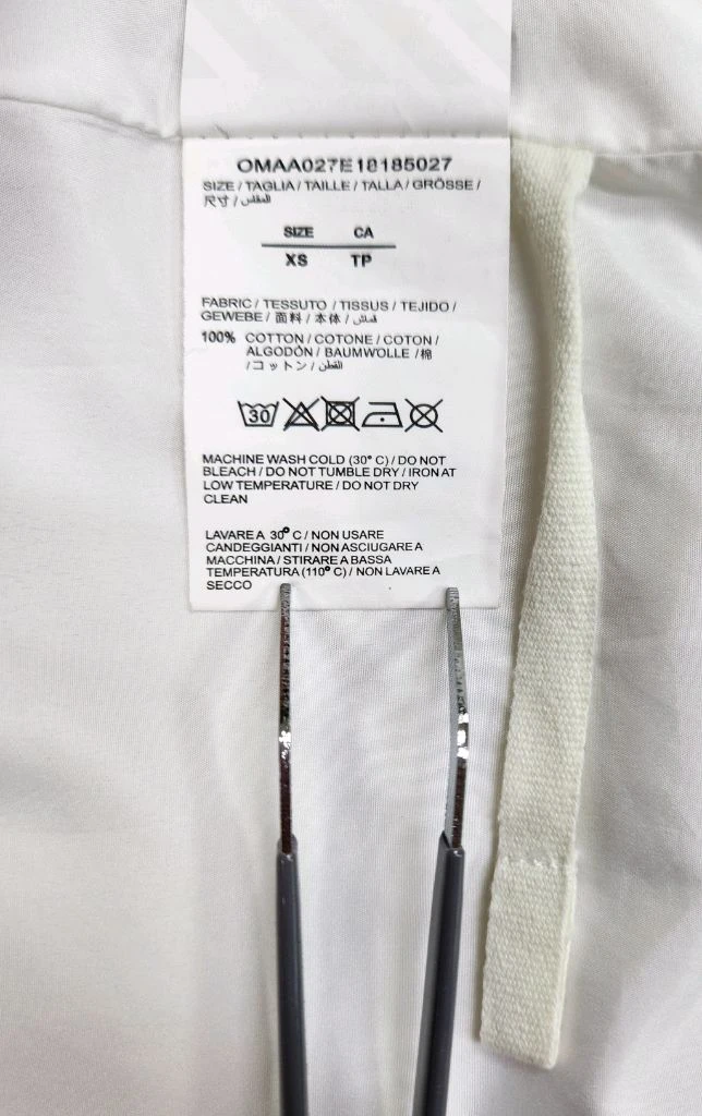 최저가 오프화이트 애로우집업 후드자켓 XS 100 스톤아일랜드 CP컴퍼니 발망 아미리 디스퀘어드2 크롬하츠 에디하디 이미지
