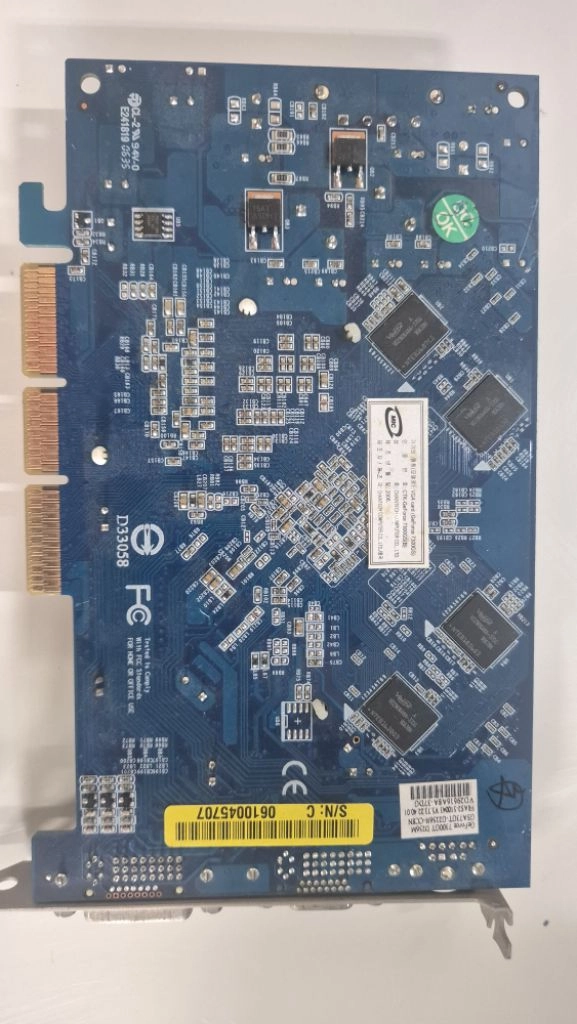 AGP 그래픽카드 7300GT 이미지