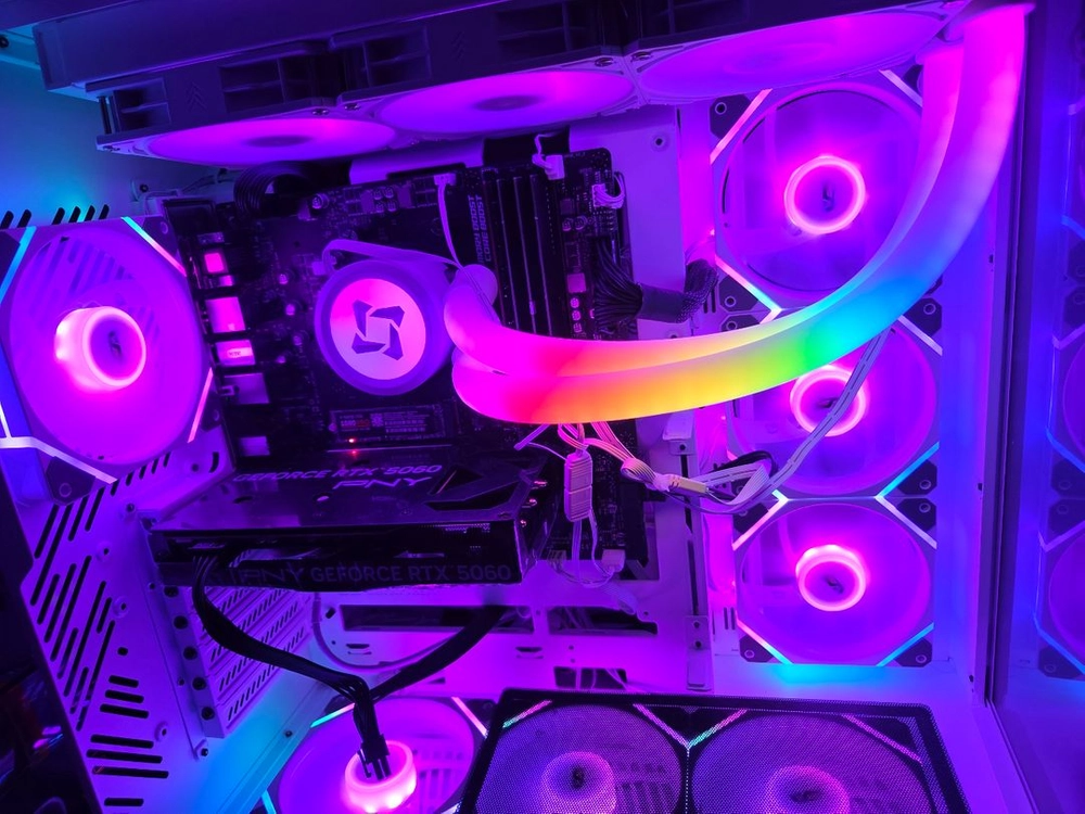 데스크탑 5700x 본체 팝니다 이미지