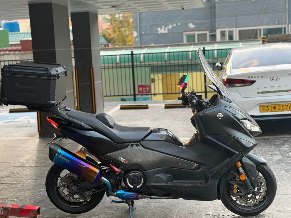 야마하 TMAX 560 / 2023년식 7만km / 경정비, 올수리 완료 차량 판매합니다. 이미지