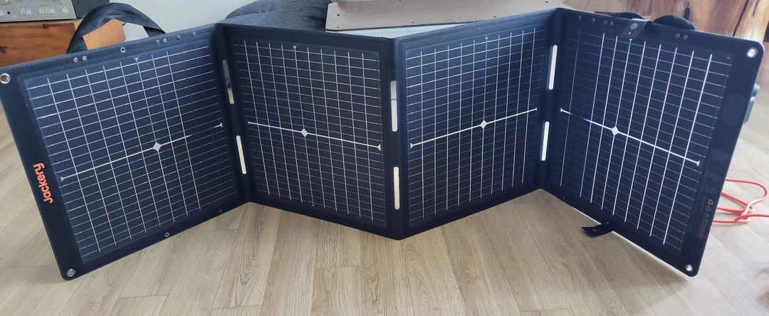 잭커리 휴대용 태양광패널 100W 이미지