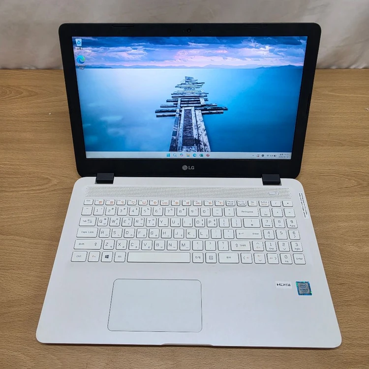 배터리 88.7% / LG 울트라PC 노트북 / i3 7세대+8GB 이미지