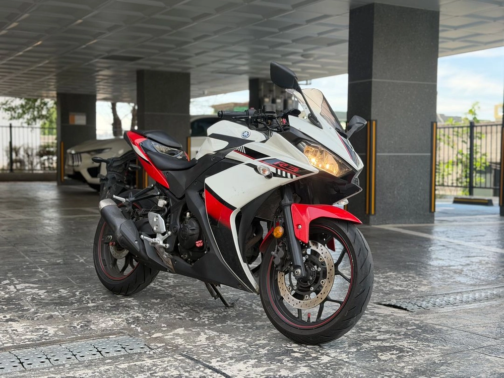 야마하 YZF- R3 / 2017년식 4만km / 컨디션 좋은 차량 판매합니다. 이미지