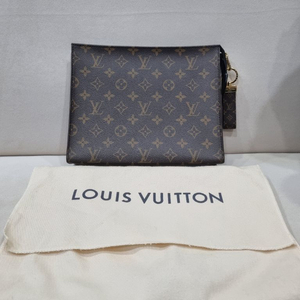 루이비통(Louis Vuitton) 포쉐 토일렛 NM 모노그램 클러치백 이미지