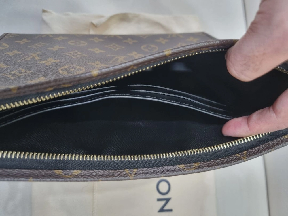 루이비통(Louis Vuitton) 포쉐 토일렛 NM 모노그램 클러치백 이미지