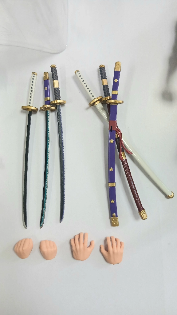 개봉]반다이 원피스 SHF 롤로노아 조로 오니가시마 습격 액션 피규어 이미지