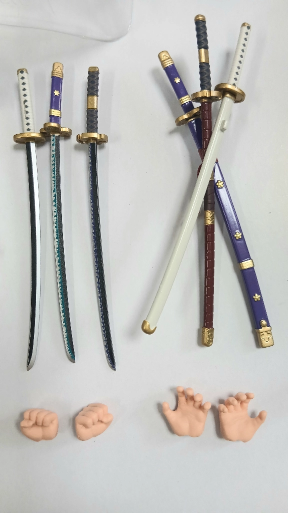 개봉]반다이 원피스 SHF 롤로노아 조로 오니가시마 습격 액션 피규어 이미지