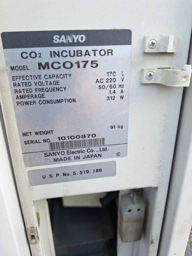 SANYO MCO-175 CO 인큐베이터 이미지