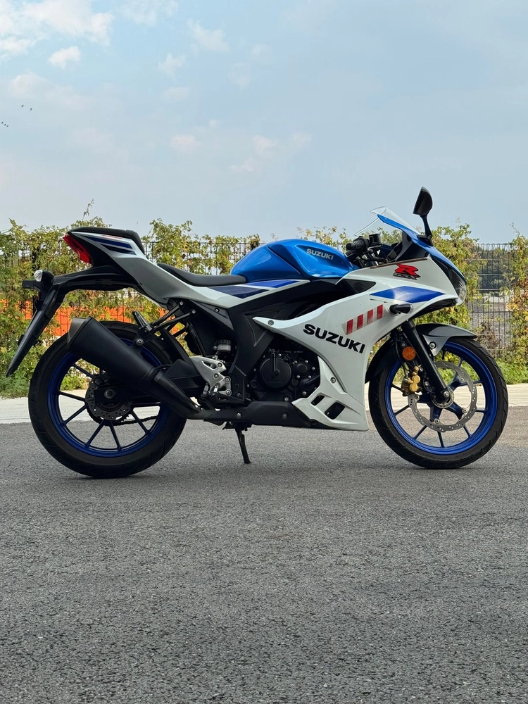 특가) 스즈키 GSXR125 25년식 9천KM 입문용 메뉴얼바이크 저렴히 판매합니다. 이미지