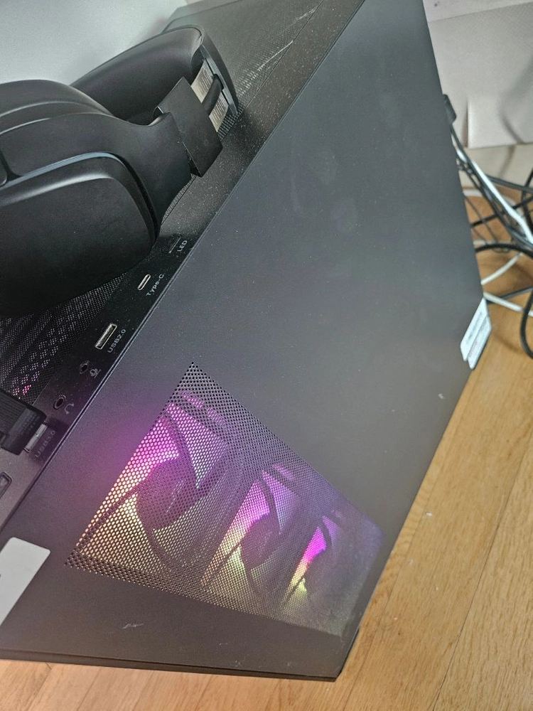 9800x3d 32gb 9070xt 이미지