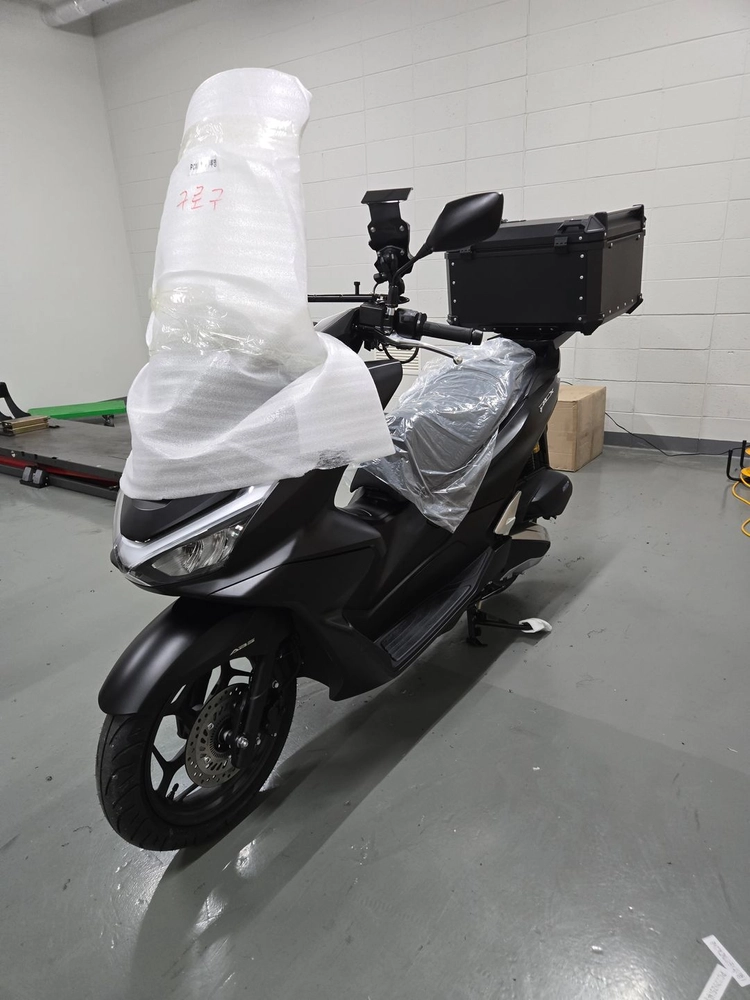 혼다 PCX125 배달용 스쿠터 오토바이 이미지