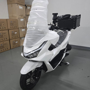 혼다 PCX125 배달 오토바이 스쿠터 이미지