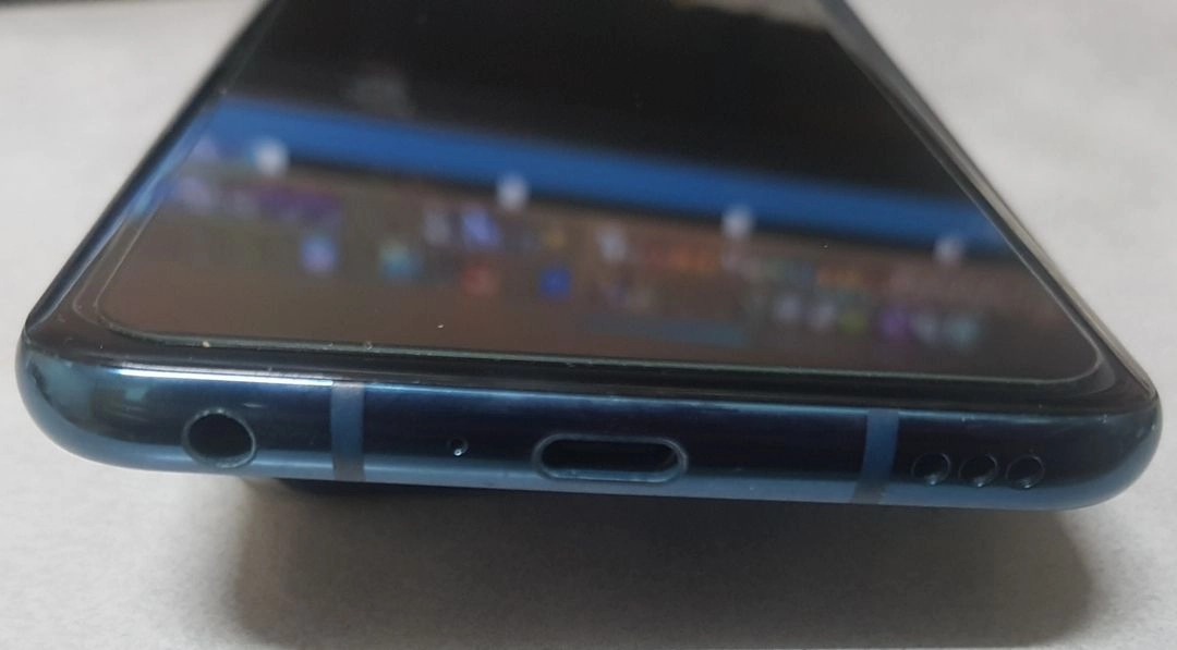 LG V40과 삼성 에보 512gb SD카드(Jpop, 일본음악 가득) 팝니다. 이미지