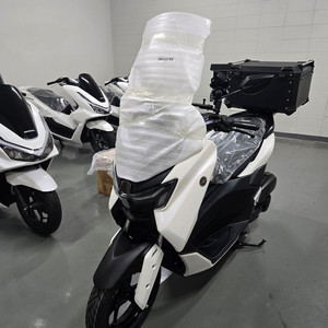야마하 NMAX125 배달 오토바이 스쿠터 이미지