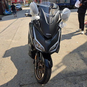 혼다 포르자350 배달 바이크 리스 이미지