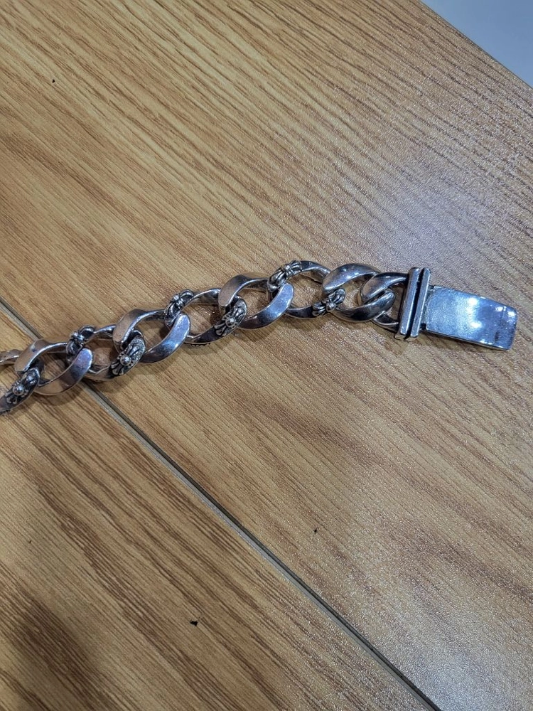 남자 은팔찌 이미지