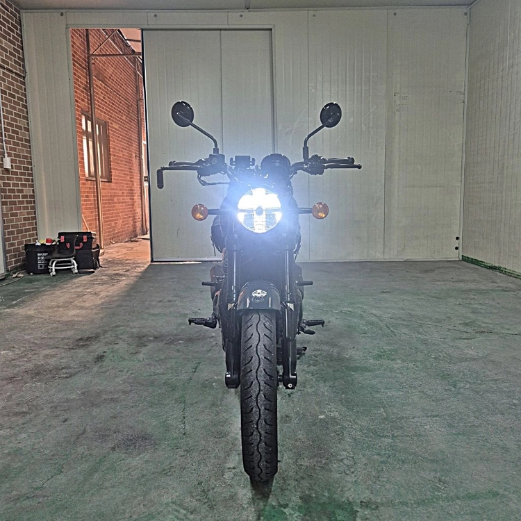 로얄엔필드 샷건650 1만KM 레저용 판매합니다 이미지