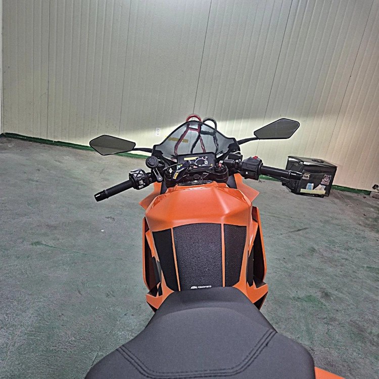 KTM RC390 23년식 4천KM 입문용 판매합니다 이미지