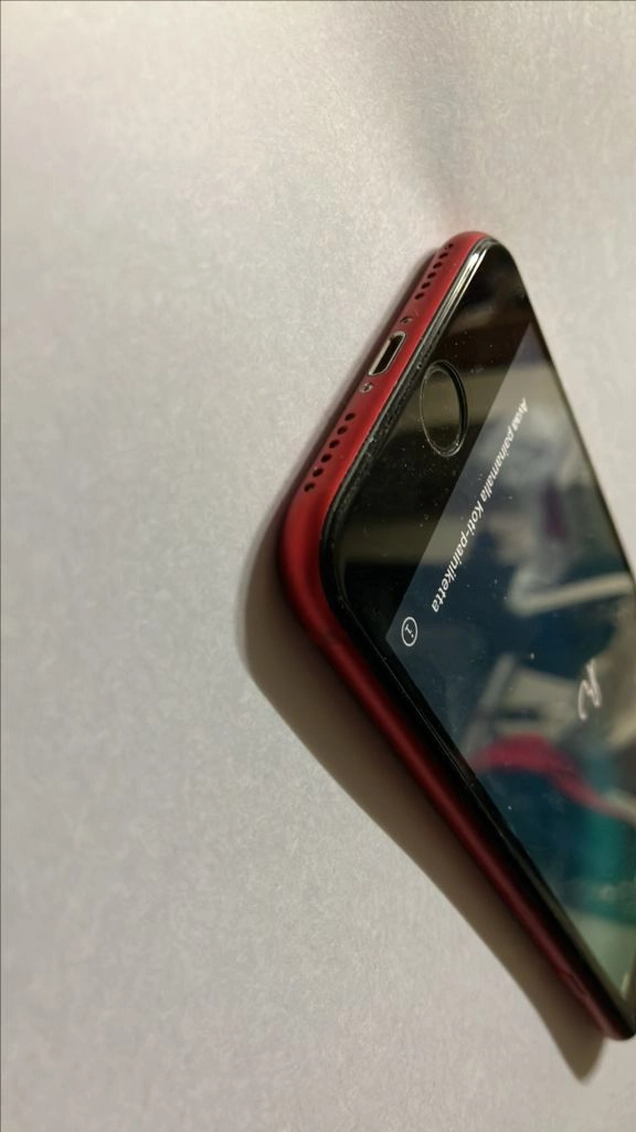 상태 좋은 아이폰 SE2 레드 64GB 박풀 팝니다 (번들 구성품은 전부 미사용) 이미지
