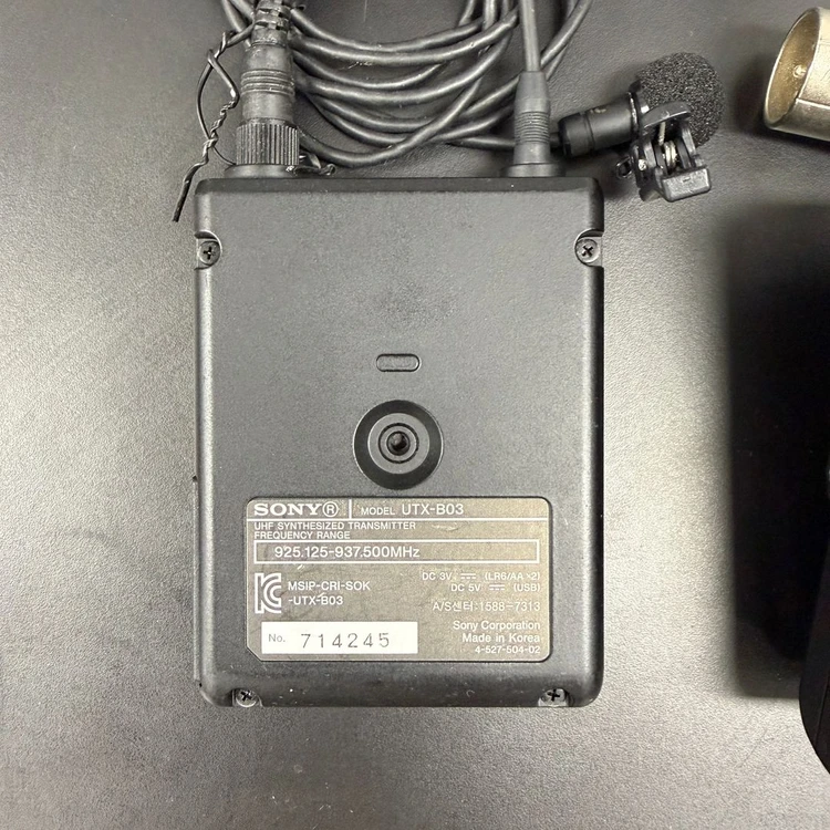 소니 SONY UWP-D11 무선 핀마이크 UTX-B03 + URX-P03 송수신기 세트 이미지