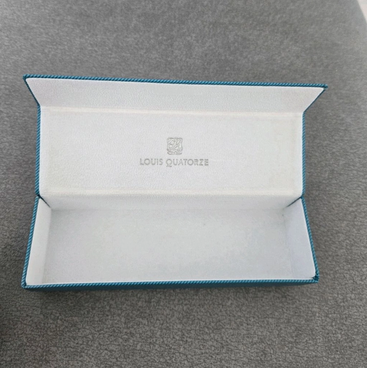 루이까또즈 안경케이스. 새상품 이미지