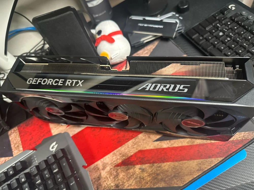 RTX5080 어로스 마스터 이미지
