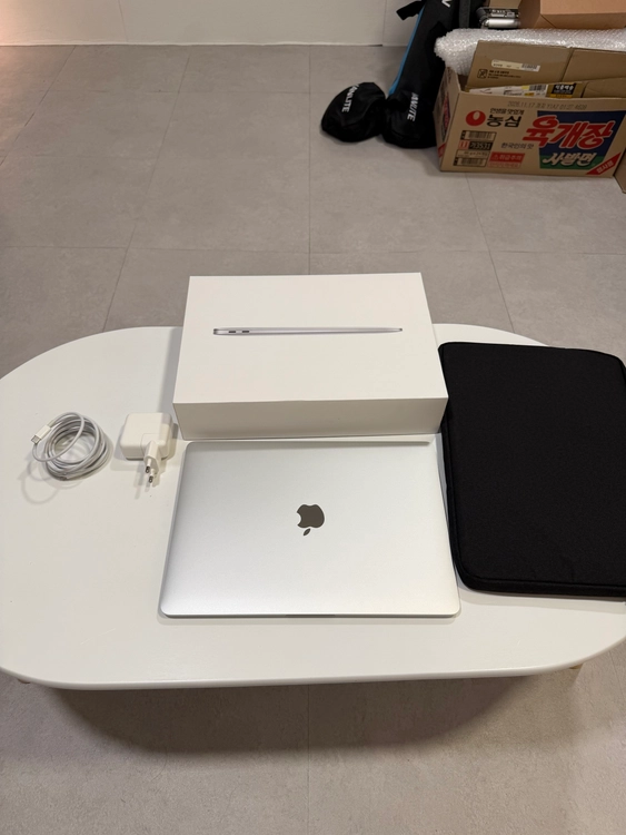 애플 맥북에어 M1 실버 13인치 8GB 256GB - 안심되는 중고거래