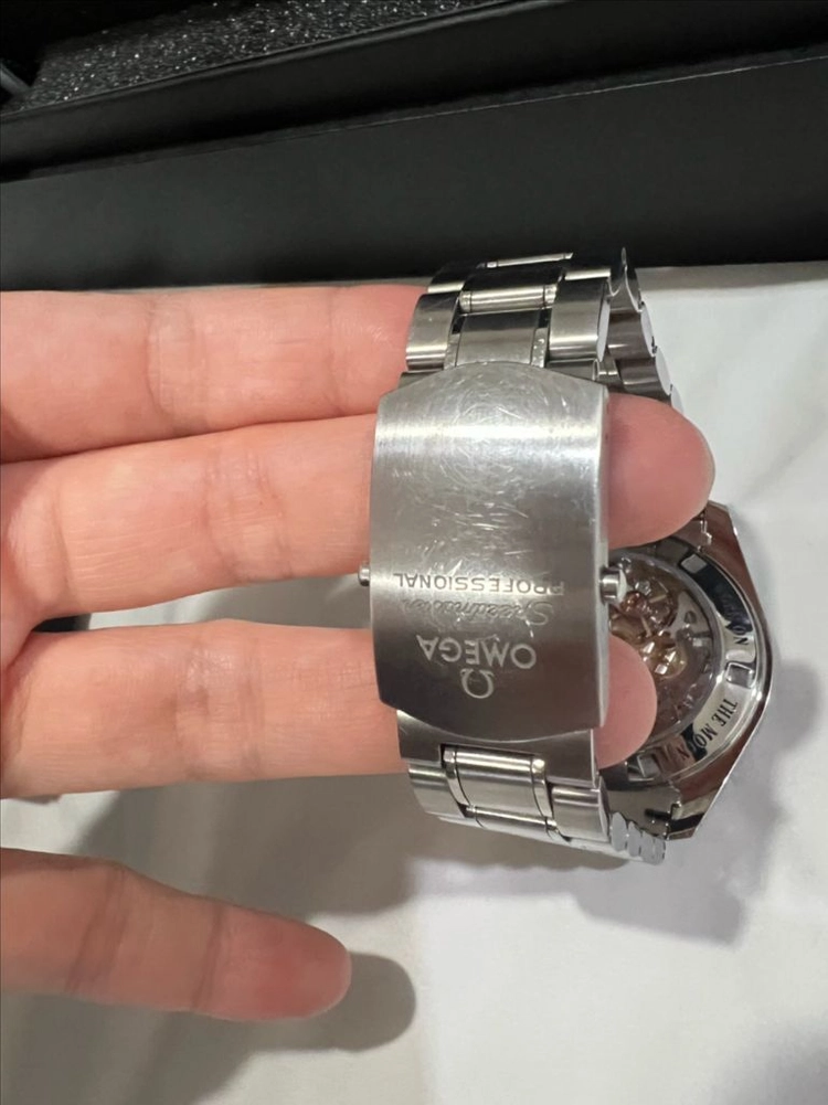 오메가 스피드마스터 문워치 프로페셔널 42mm 사파이어 샌드위치 이미지