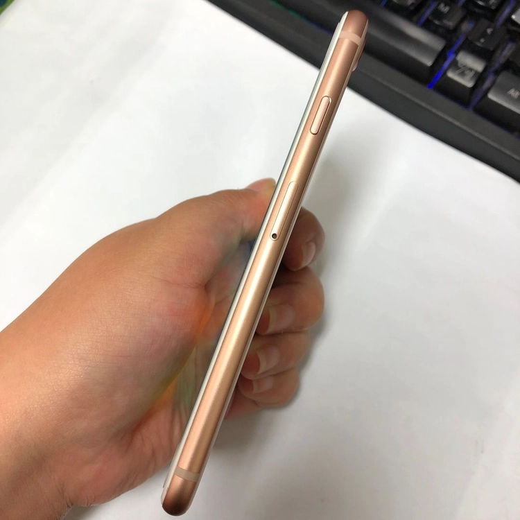 아이폰8 256GB 골드 배터리100% 특SS 새폰급 중고폰 499511 이미지