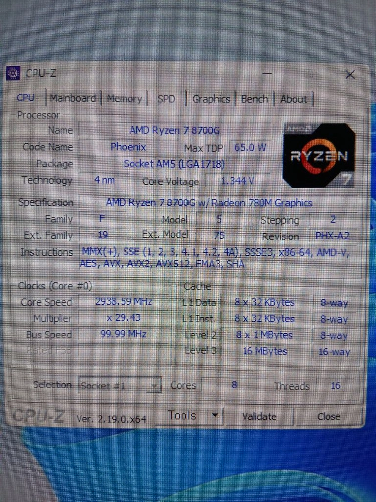 AMD 라이젠7 8700g cpu 이미지