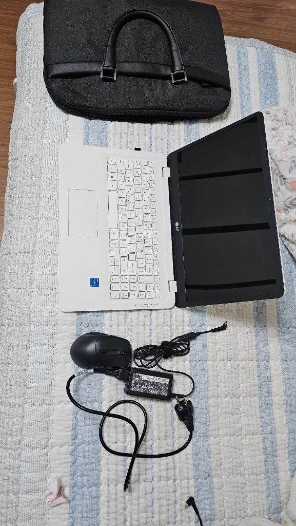 i5 lg 울트라 노트북입니다 이미지