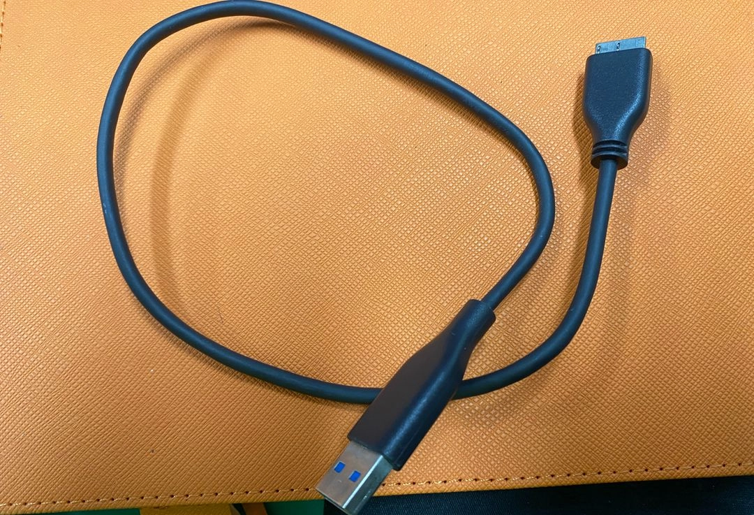 WD My Passport 외장하드 4TB 블랙 판매합니다. 이미지