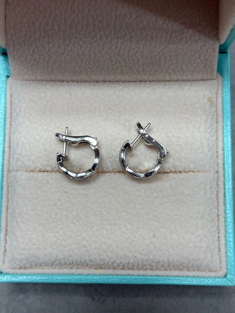 코코크러쉬 귀걸이 18k 랩다이아 귀걸이 이미지