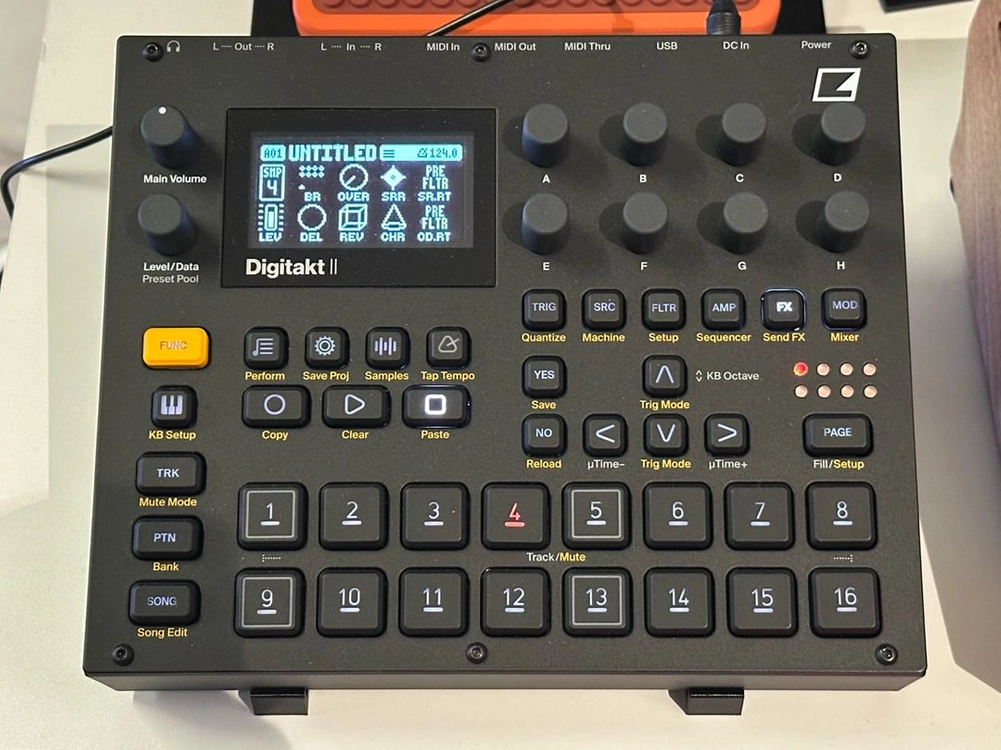 Elektron Digitakt 2 일렉트론 디기탁 2 샘플러 그루브박스 - 안심되는 중고거래