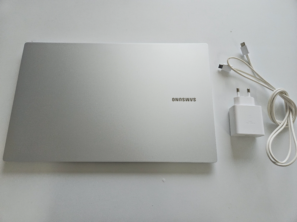 삼성 갤럭시북 프로SE 15.6인치 인텔 13세대 i5 16GB/512GB 초경량 노트북 - 안심되는 중고거래
