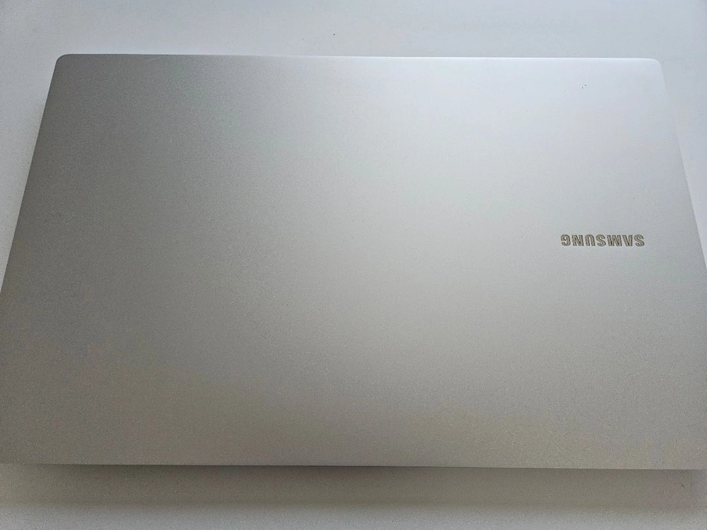 삼성 갤럭시북Pro 15.6인치 인텔 i5 초경량 노트북 256GB - 안심되는 중고거래