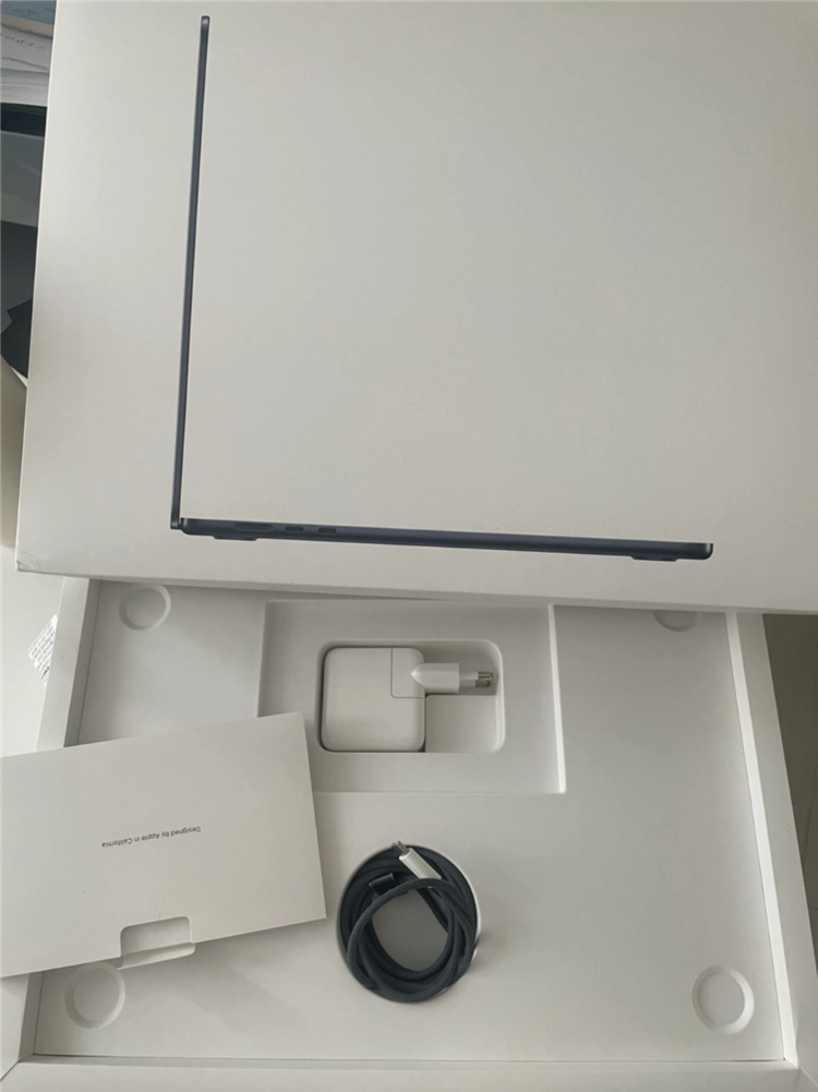 맥북 에어 15인치 m2 램16gb 용량256gb 미드나이트 이미지