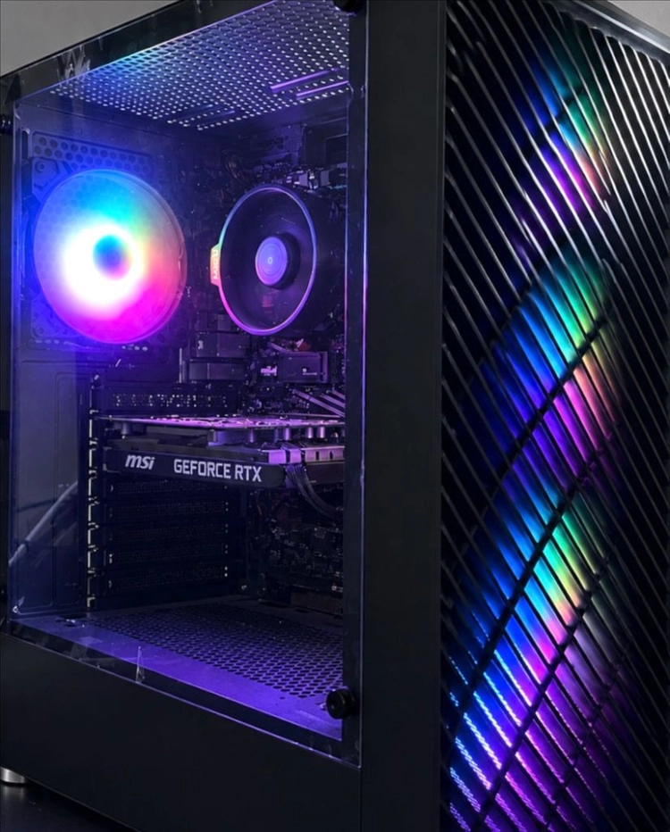 AMD 라이젠 5 5600 / RTX 3050 게이밍 PC 이미지