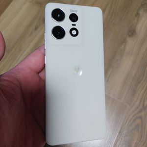 모토로라 edge 50 pro 바닐라 크림 색상 (12gb+256gb) 이미지